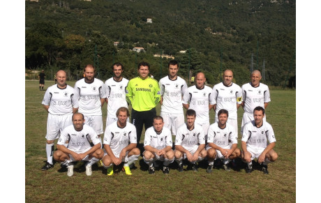 Les promotionnaires chutent dans le derby